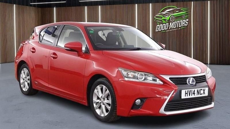 Used Lexus CT200h 2014 Red Hatchback