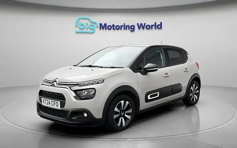 Używany Citroën C3 PureTech 83 KM (61 kW) 2024 Szary Hatchback