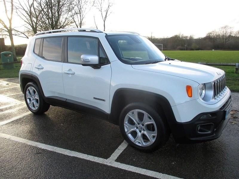 White Used 2015 Jeep Renegade Limited SUV | £6,490 (Fair price) - Image 1/1