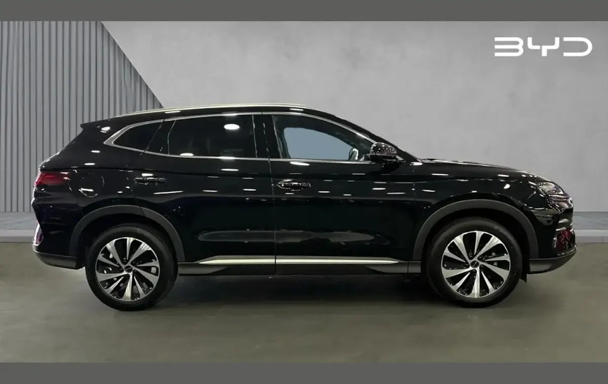 Used BYD Seal U Comfort 218 HP (160 kW) 2025 Black SUV