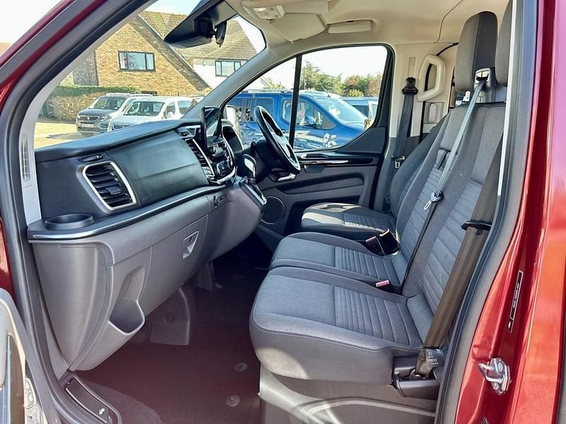 Used Ford Tourneo Titanium 130 HP (95 kW) 2021 Red MPV
