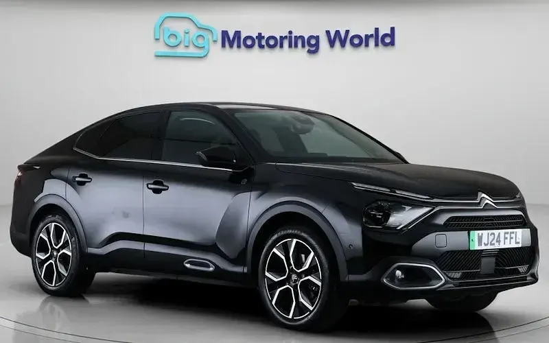 Used Citroën e-C4 100 kW (136 HP) 2024 Sedan