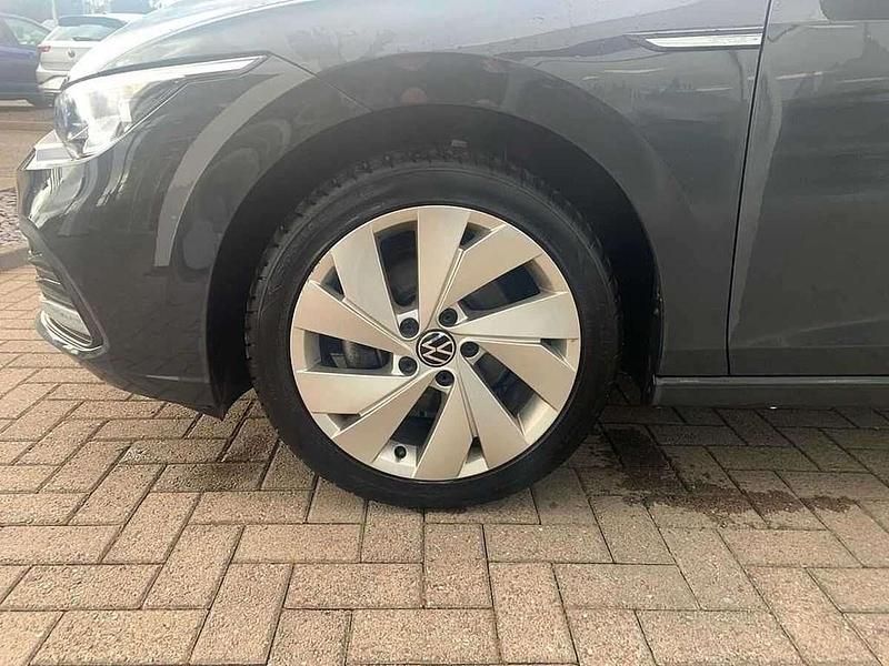 Used VW Golf VIII Style 130 HP (95 kW) 2022 Grey Estate