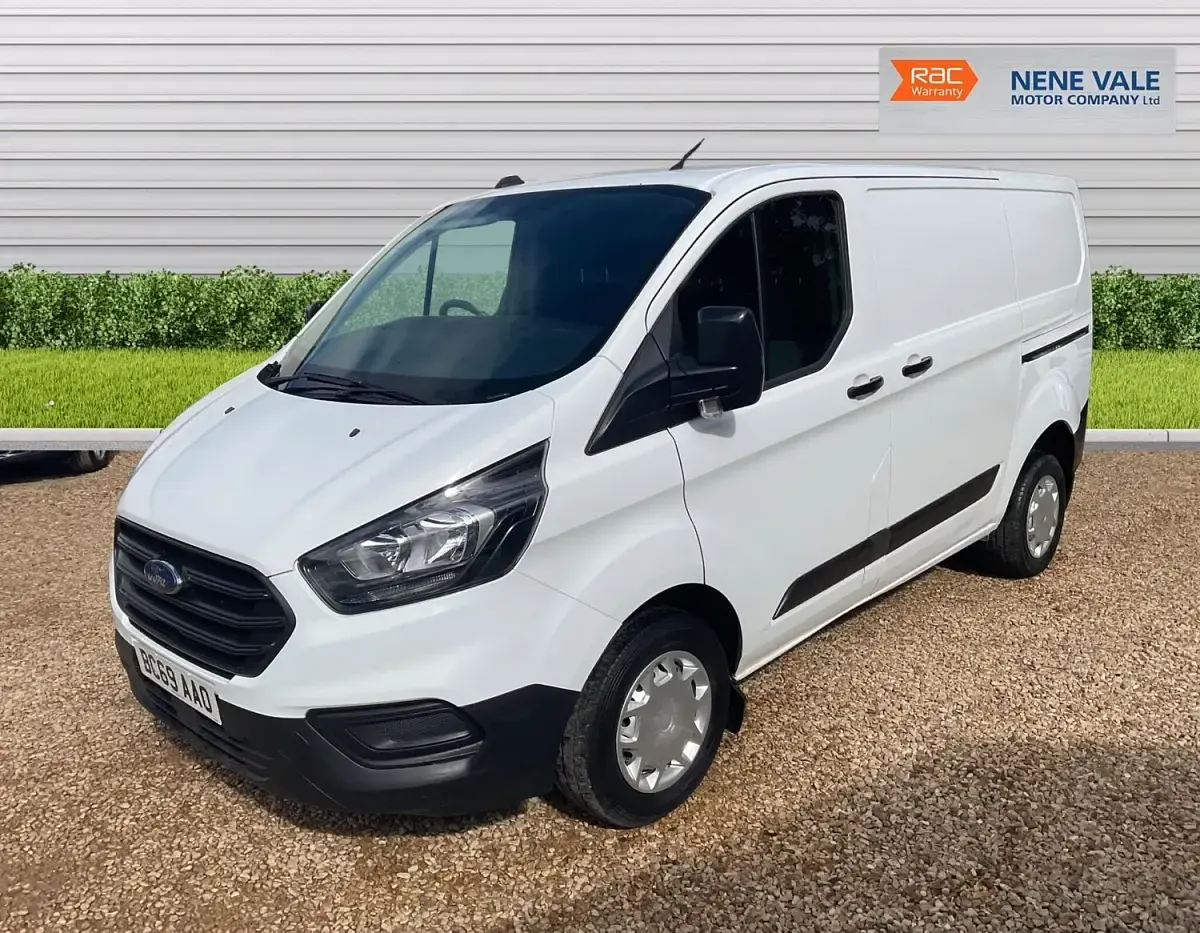 Used Ford Transit Custom 105 HP (77 kW) 2020 White Van