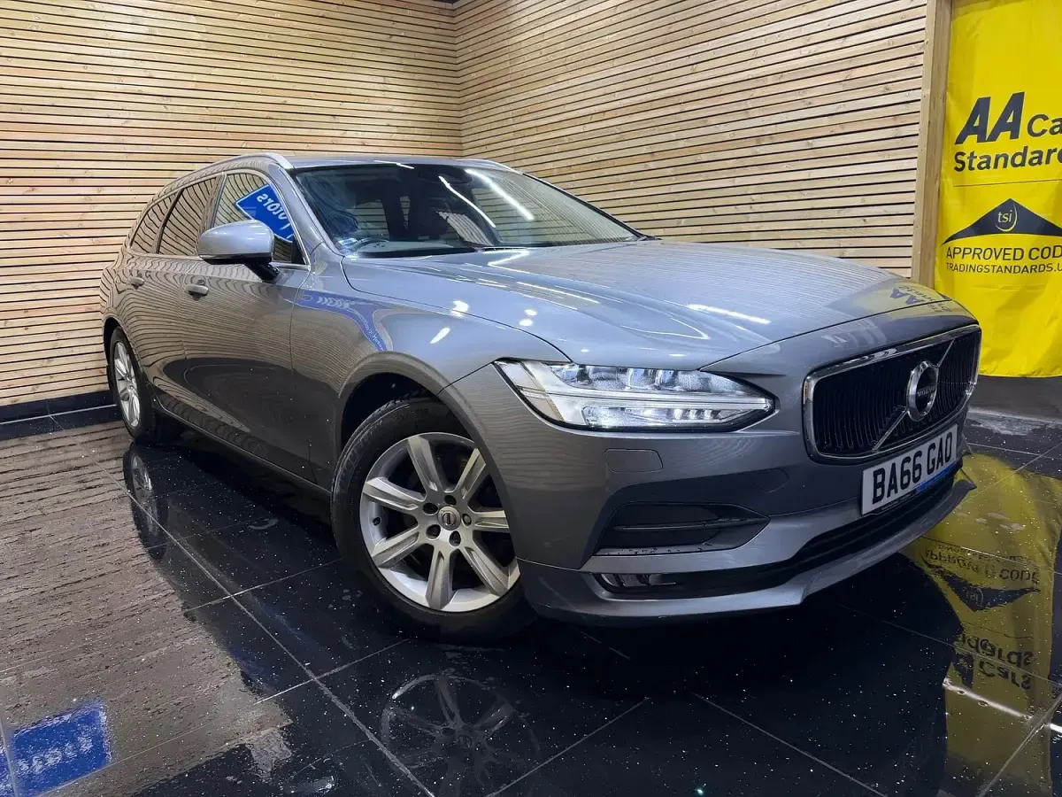 Used Volvo V90 Momentum 190 HP (139 kW) 2017 Grey Estate