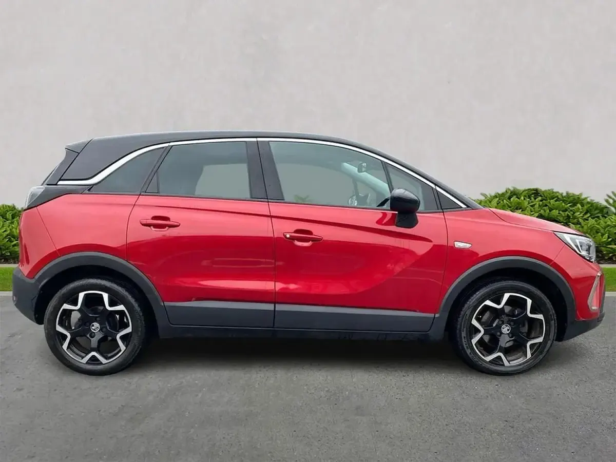 Second-hand Vauxhall Crossland Edition 120 CP (88 kW) 2022 Roșu SUV