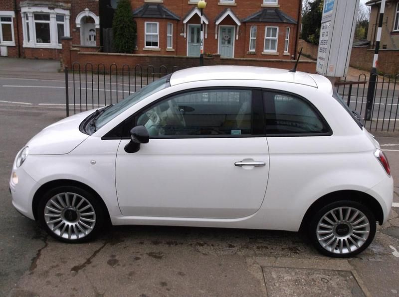 Used Fiat 500 Pop 69 HP (50 kW) 2014 White Hatchback