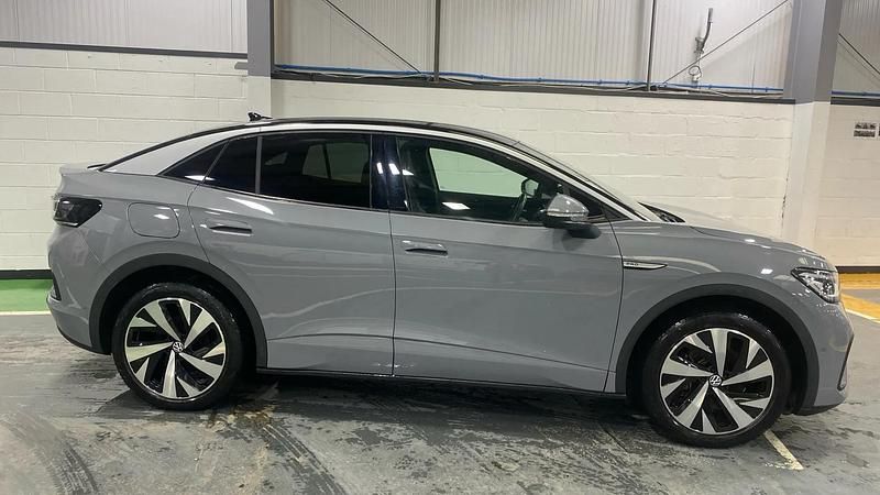 Begagnad VW ID.5 Pro Performance 150 kW (204 HK) 2022 Grå SUV