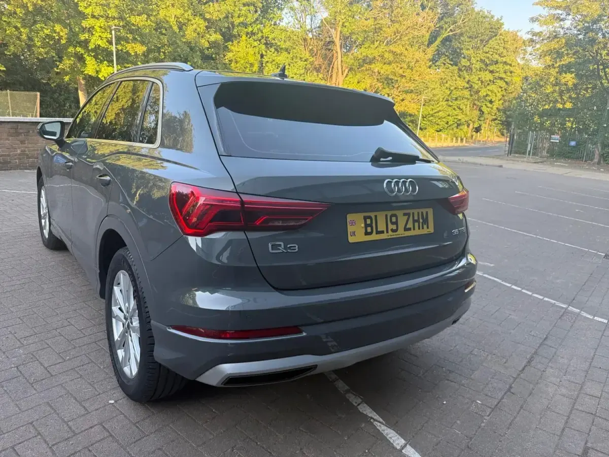 Used Audi Q3 Sport 150 HP (110 kW) 2019 Grey SUV
