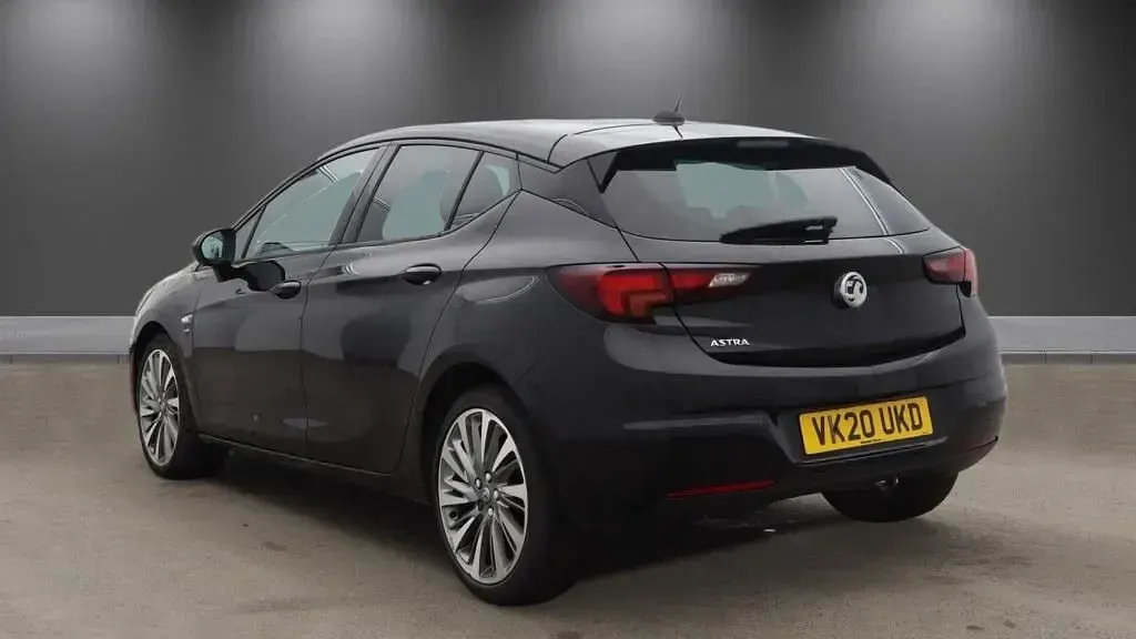 Used Vauxhall Astra SRi 145 HP (106 kW) 2020 Black Hatchback