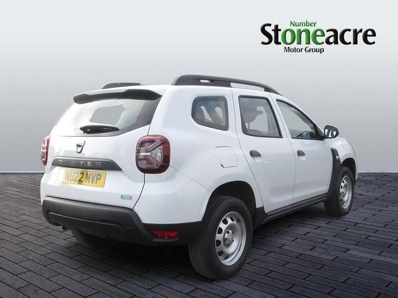 Used Dacia Duster Essentiel 100 HP (73 kW) 2022 White SUV