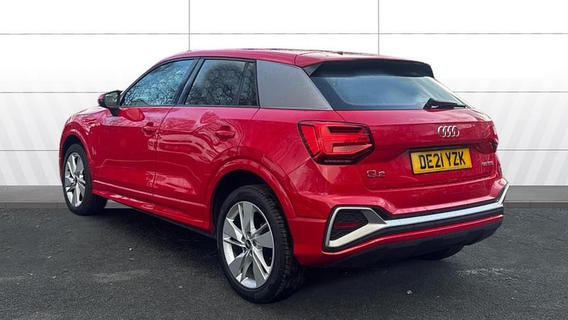 Begagnad Audi Q2 S-Line 150 HK (110 kW) 2021 Röd SUV