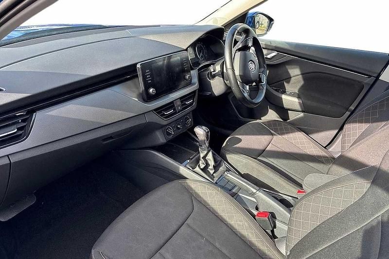 Usado Skoda 110 R SE 81 CV (59 kW) 2022 Azul Familiar
