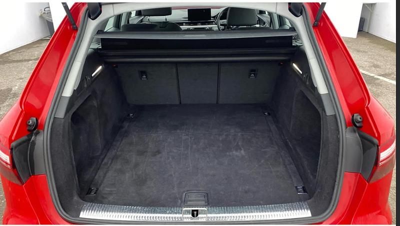 Used Audi A4 Comfort 150 HP (110 kW) 2022 Red Estate