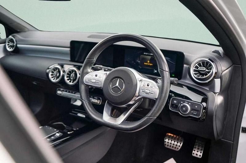 Used Mercedes A180 AMG line 136 HP (100 kW) 2022 White Hatchback