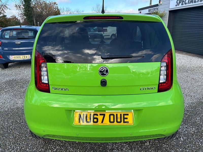 Used Skoda Citigo Colour Edition 60 HP (44 kW) 2017 Green Hatchback