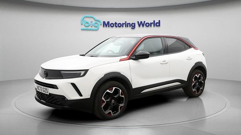 Used Vauxhall Mokka GS Line 129 HP (94 kW) 2023 White SUV