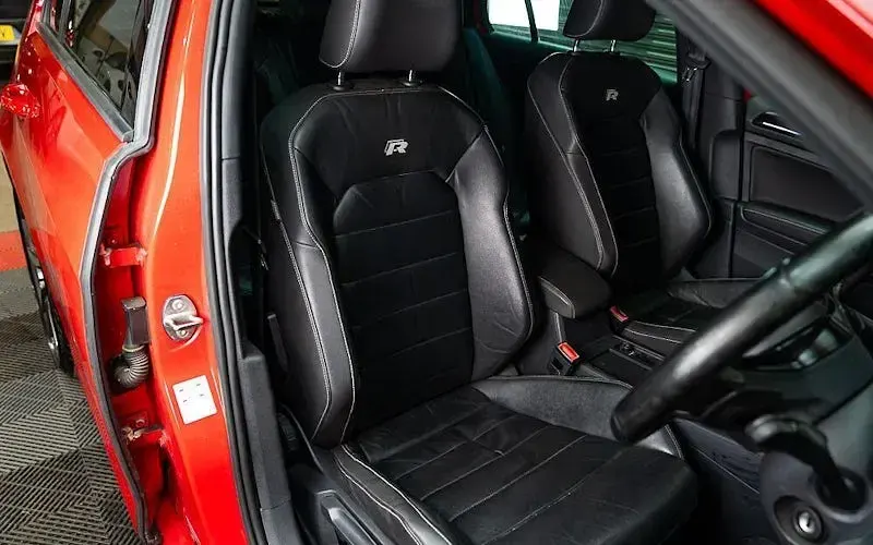 Used VW Golf VII R 300 HP (220 kW) 2014 Red Hatchback