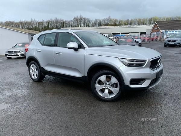 Used Volvo XC40 Momentum 2019 Silver SUV