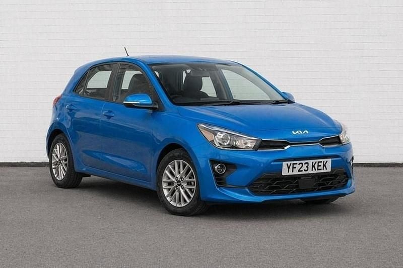 Used Kia Rio 101 HP (74 kW) 2023 Blue Hatchback