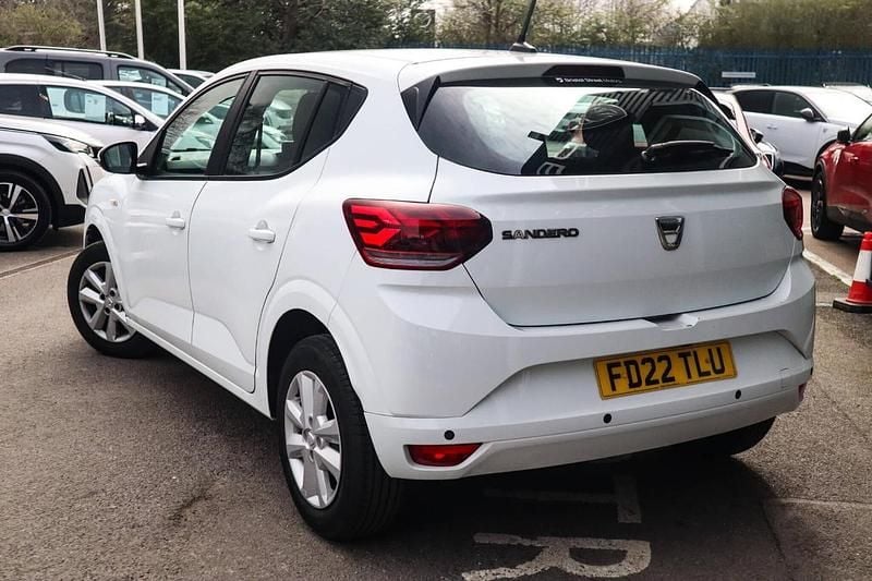 Used Dacia Sandero Comfort 90 HP (66 kW) 2022 White Hatchback