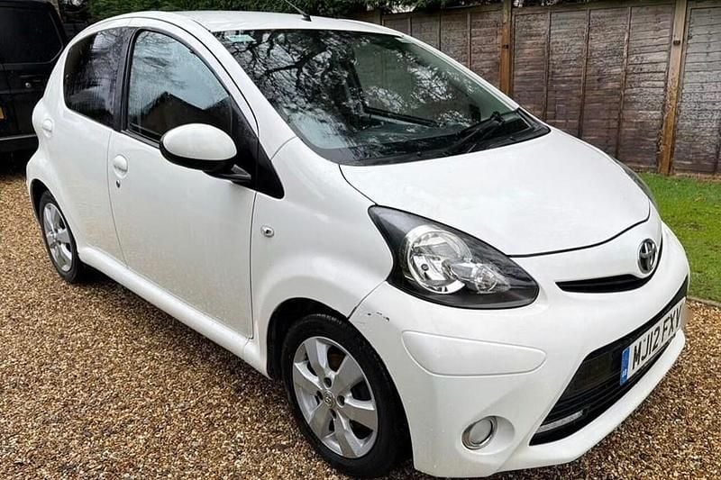 Used Toyota Aygo 2012 White Hatchback