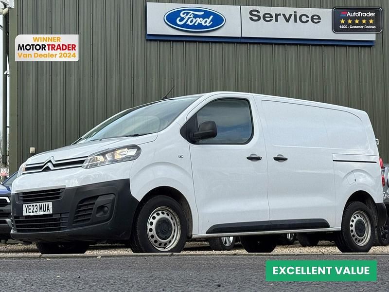 Used Citroën Dispatch 145 HP (106 kW) 2023 White MPV