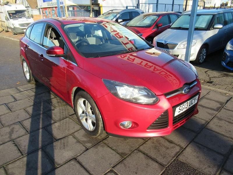 Used Ford Focus Zetec 2013 Red Hatchback