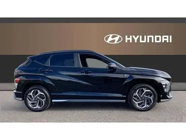 Second-hand Hyundai Kona N Line 100 CP (73 kW) 2024 Negru SUV