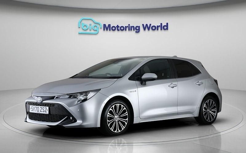 Used Toyota Corolla Design 122 HP (89 kW) 2022 Hatchback