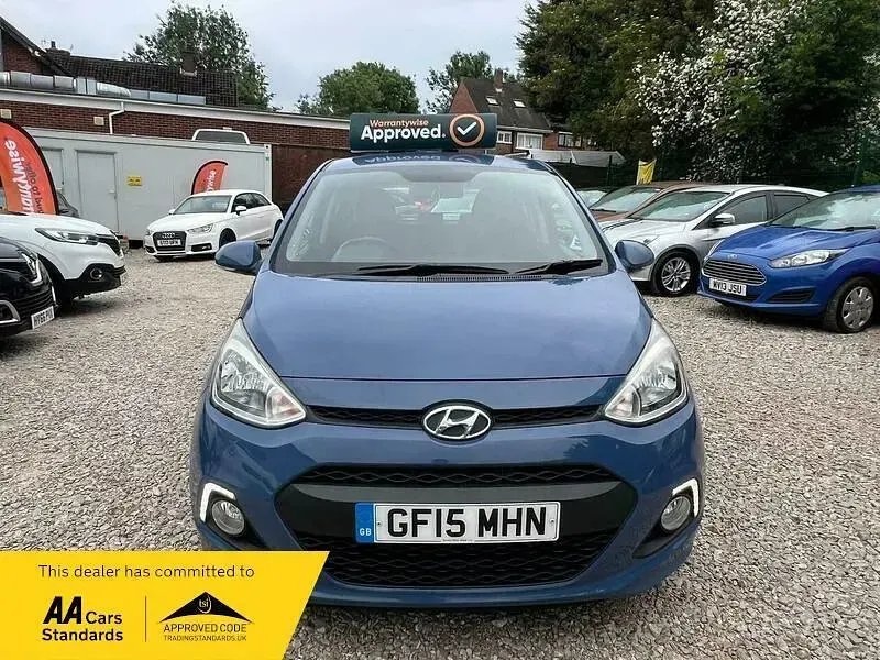Used Hyundai i10 Premium 87 HP (63 kW) 2015 Blue Hatchback
