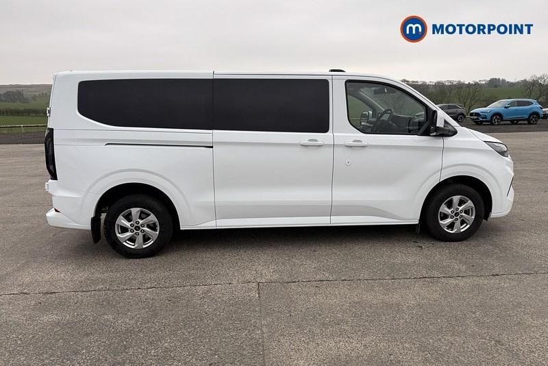 Used Ford Transit Custom Limited 136 HP (100 kW) 2024 White Estate