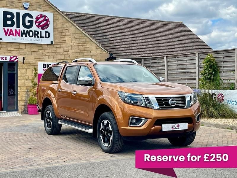 Yellow Used 2021 Nissan Navara Tekna Pickup | £13,294 (Good price) - Image 1/2