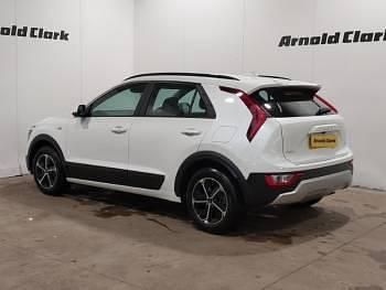 Used Kia Niro 127 HP (93 kW) 2024 White SUV