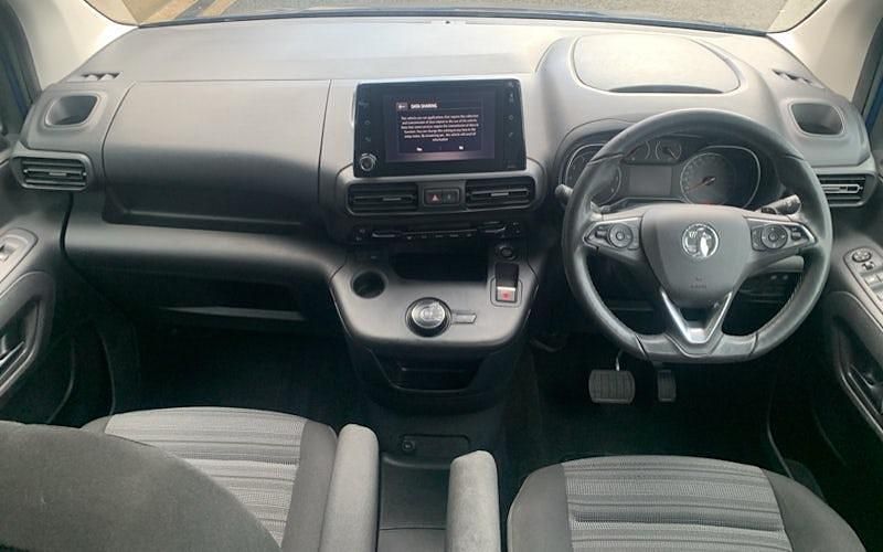 Used Vauxhall Combo Elite 131 HP (96 kW) 2022 Blue Estate