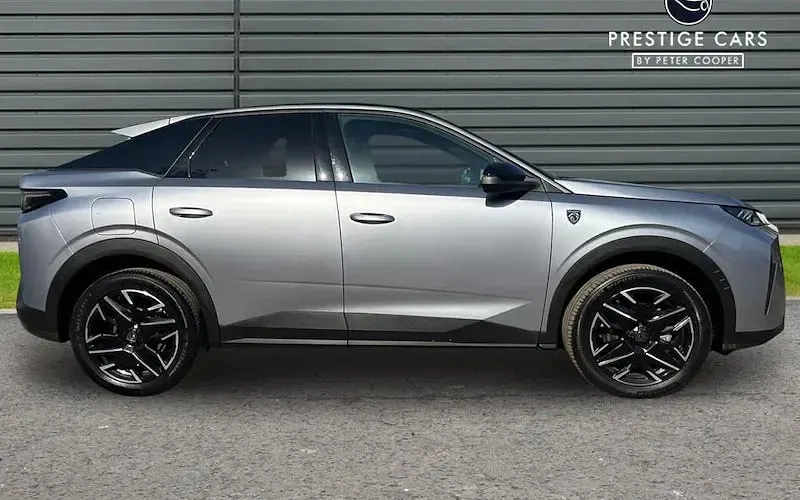 Used Peugeot 3008 GTi 136 HP (100 kW) 2025 Grey SUV