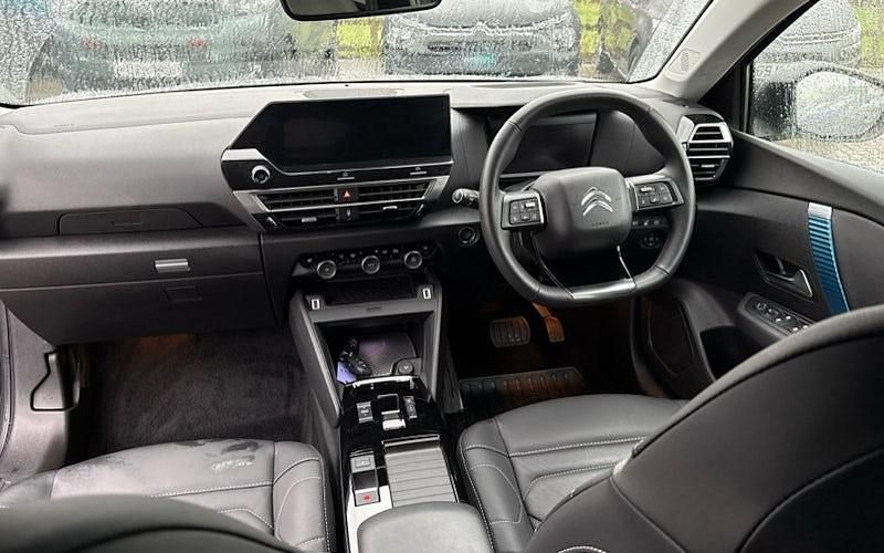 Used Citroën e-C4 Shine 100 kW (136 HP) 2023 Hatchback