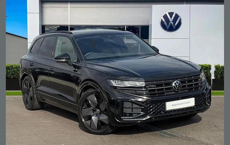 Black Used 2024 VW Touareg Black Edition SUV | £49,490 (Fair price) - Image 1/4
