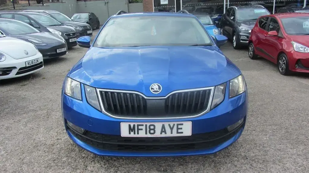 Used Skoda Octavia SE Technology 115 HP (84 kW) 2018 Blue Estate