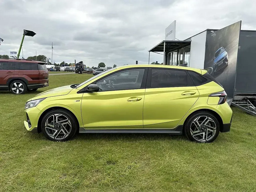 Used Hyundai i20 N Line 100 HP (73 kW) 2025 Green Hatchback