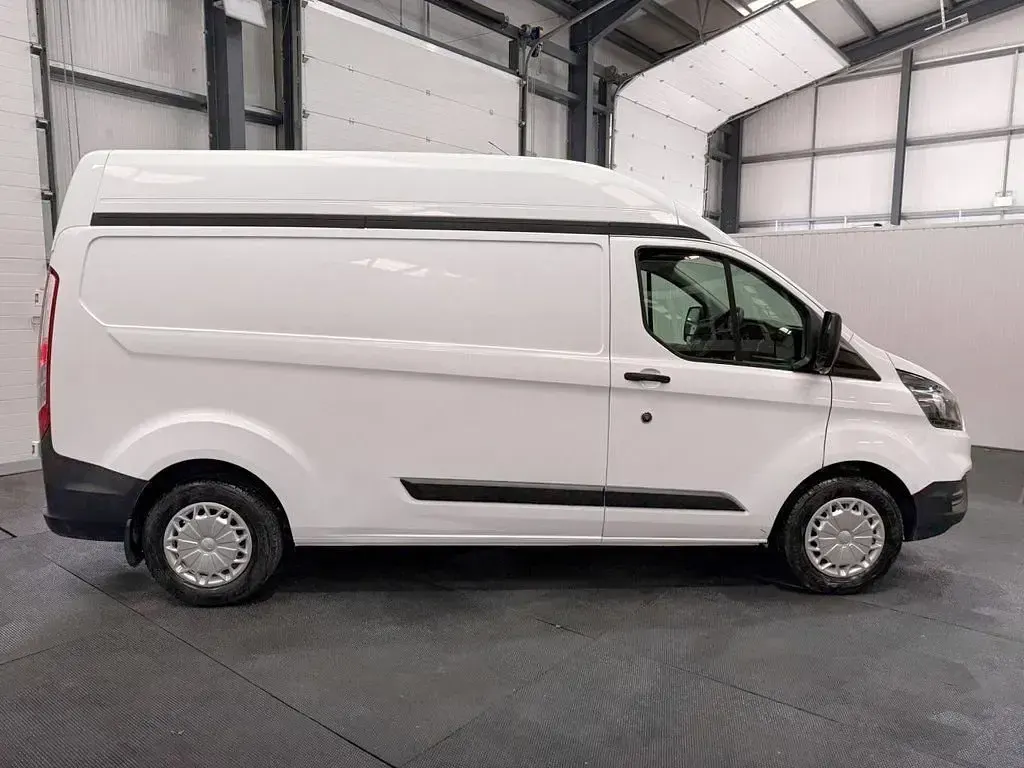 Used Ford Transit Custom 130 HP (95 kW) 2019 White Van