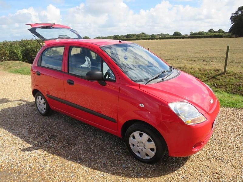 Used Chevrolet Matiz 51 HP (37 kW) 2009 Red Hatchback
