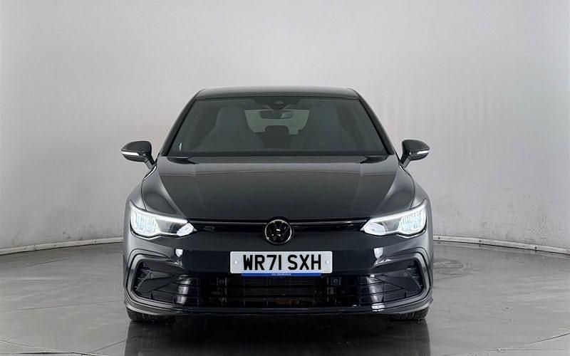 Second-hand VW Golf VIII R-line 131 CP (96 kW) 2024 Hatchback