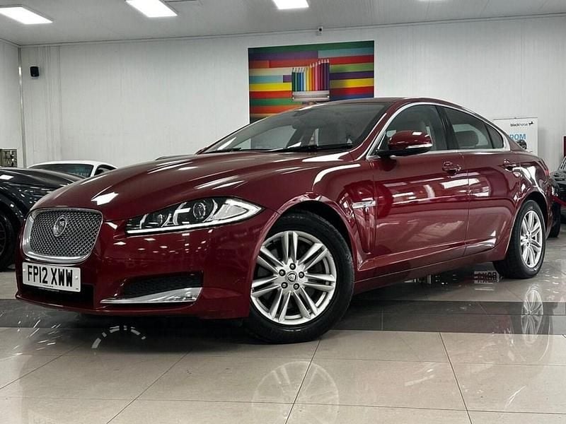 Used Jaguar XF Luxury 190 HP (139 kW) 2012 Red Sedan