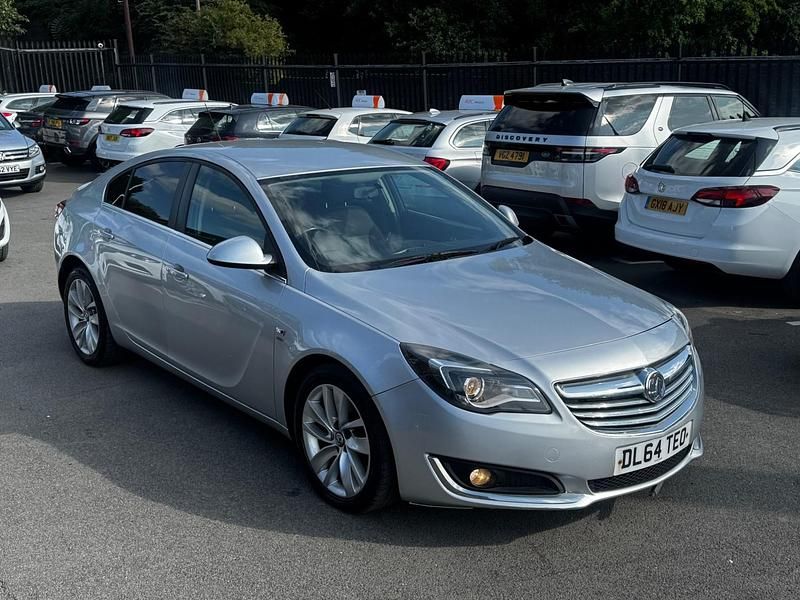 Silver Used 2014 Vauxhall Insignia SRi Hatchback | £3,695 (Good price) - Image 1/4