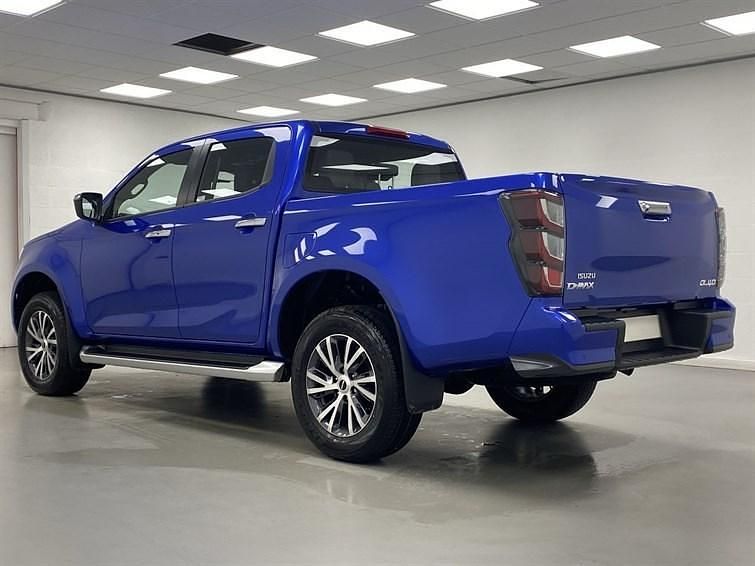 New Isuzu D-Max 163 HP (119 kW) 2025 Biarritz blue Pickup