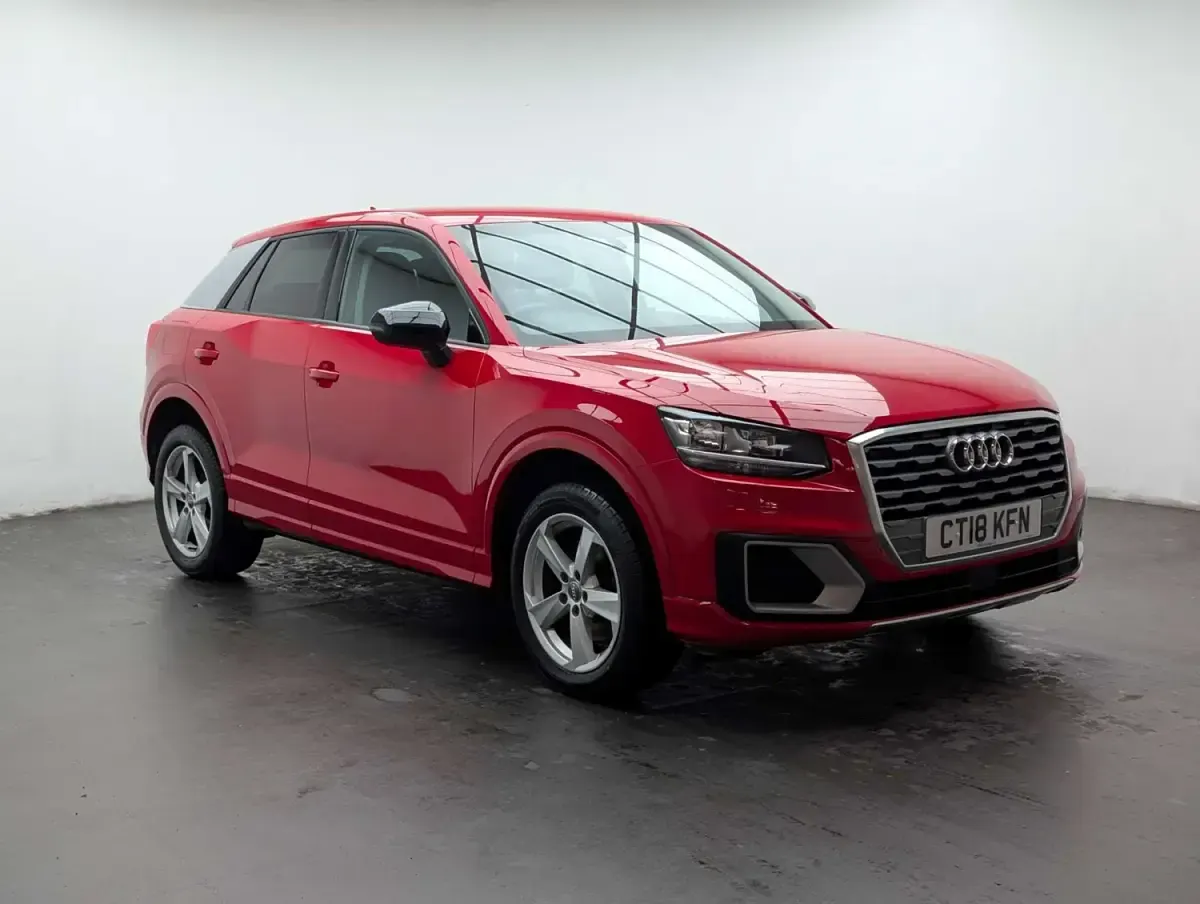 Używany Audi Q2 Sport 150 KM (110 kW) 2018 Czerwony SUV