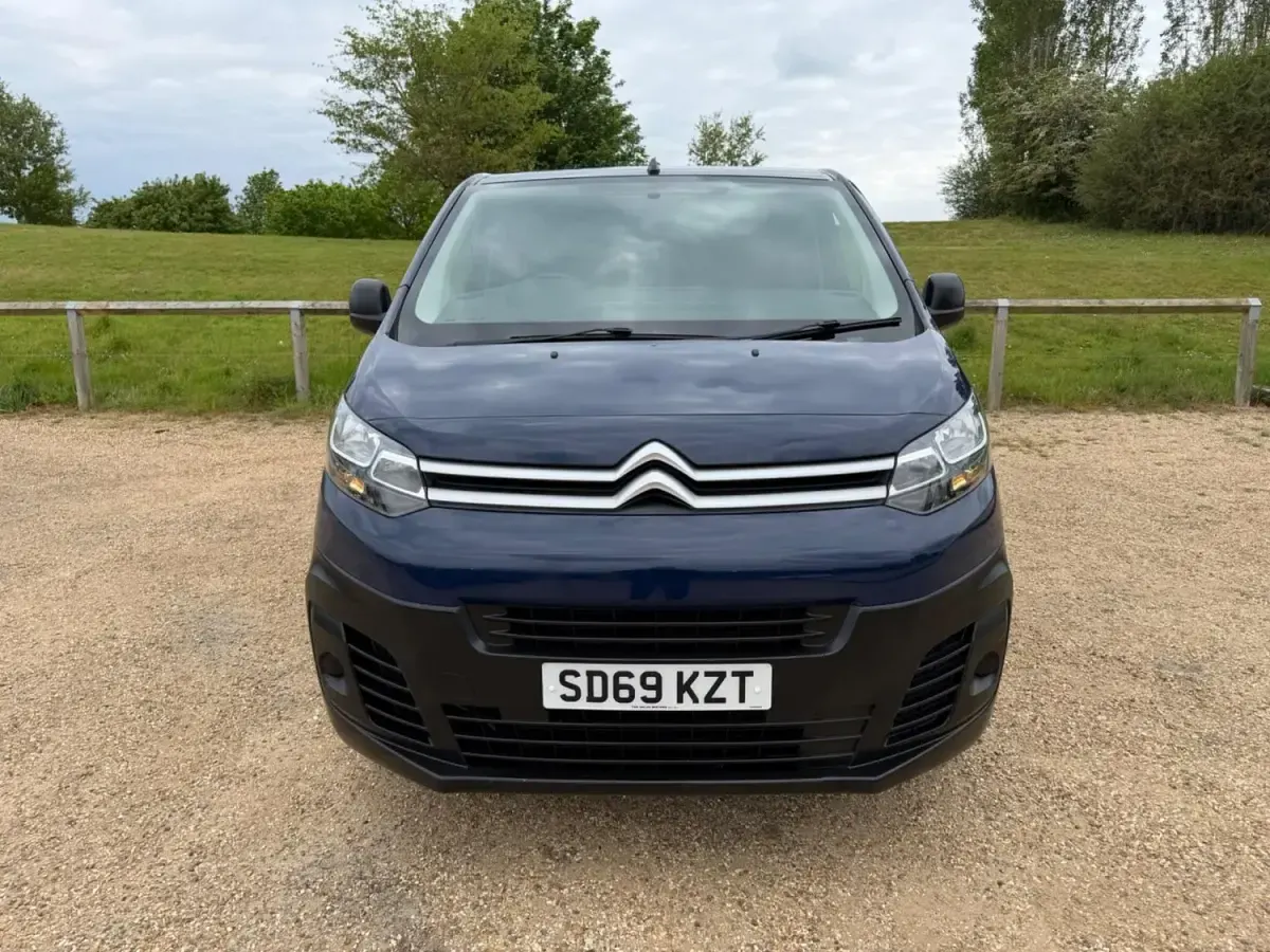 Używany Citroën Dispatch 2019 Niebieski Minivan