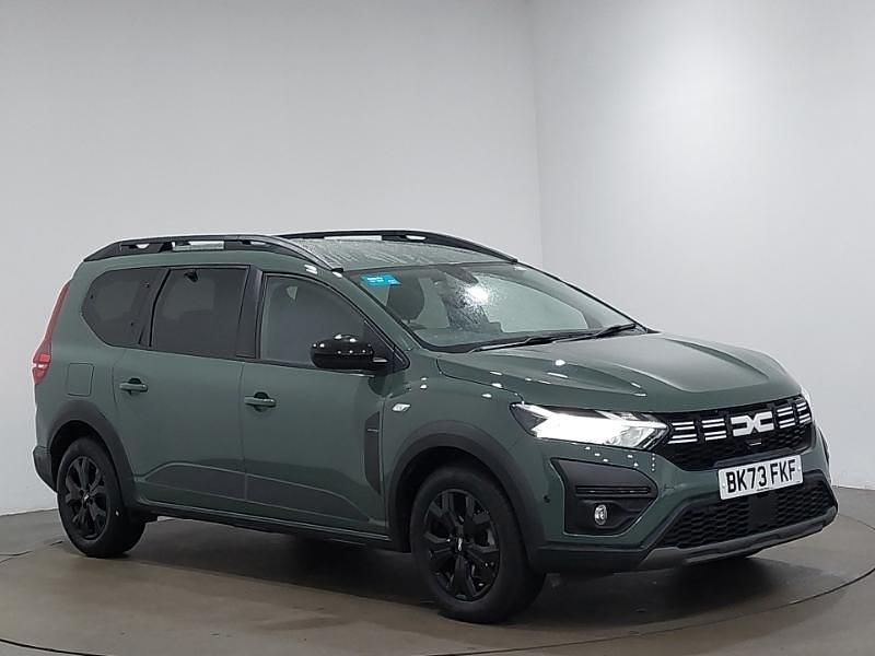 Green Used 2023 Dacia Jogger Extreme MPV | £17,298 (Fair price) - Image 1/4