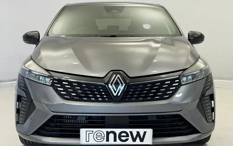 Used Renault Clio Techno 90 HP (66 kW) 2024 Grey Hatchback